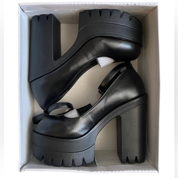 Platform Black Chunky Heels - Picture 5 of 12